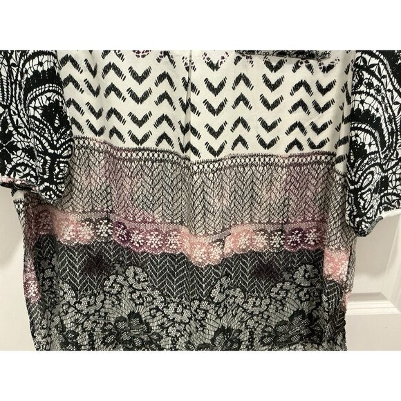 Roz And Ali Tunic Size Large Side Slits Pockets On Front White Black Pinks Flown - Picture 4 of 10